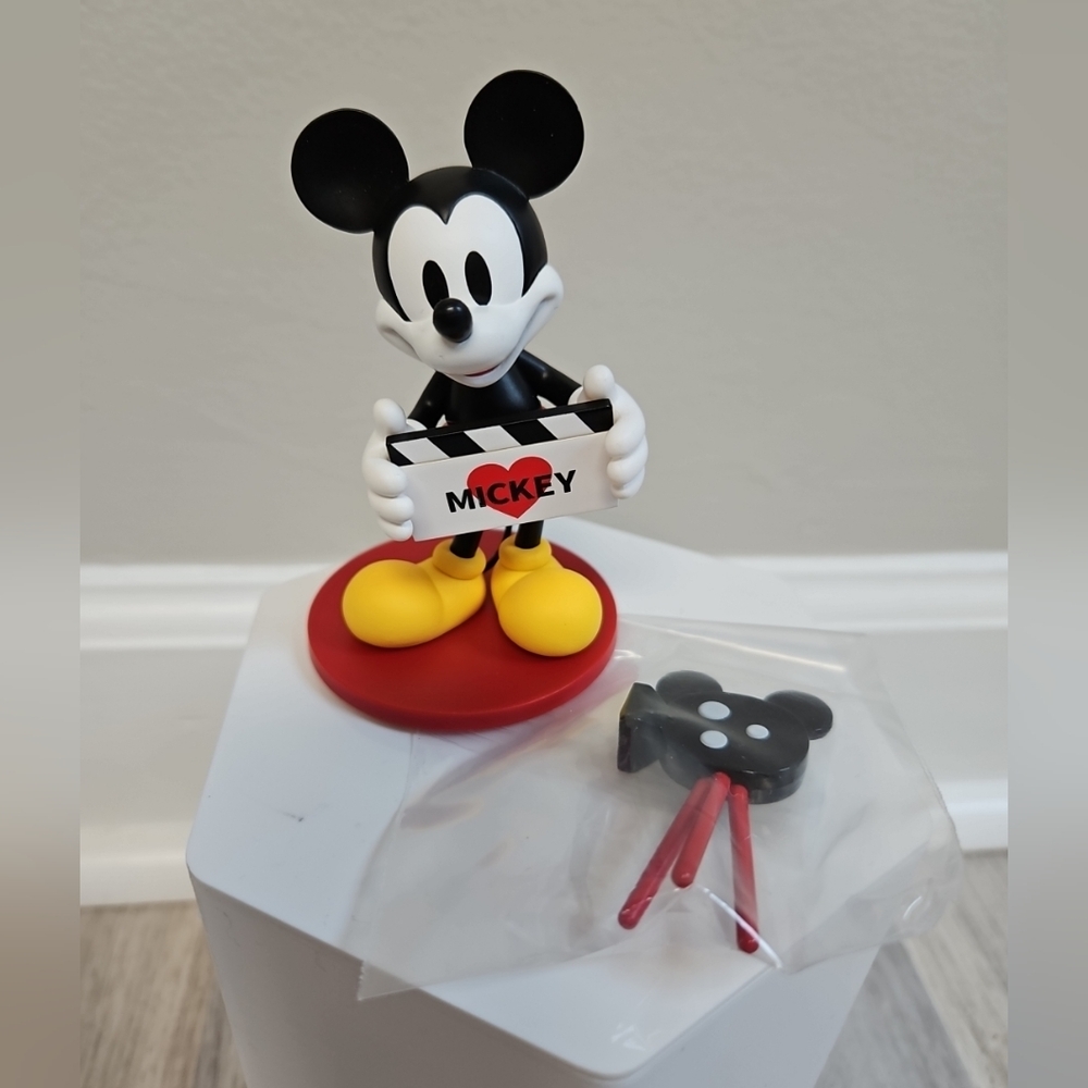 52 Toys Mickey Mouse Figure